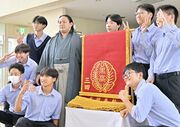 img_f495e4ba947c1d5a8d2c5a963d487cd515452411.jpg