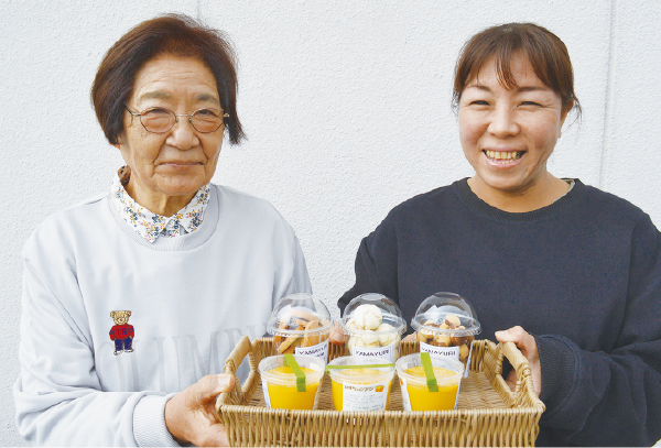 社会福祉法人みようぎ会（やまゆり学園）
理事長の亀山さん（写真左）と調理担当職員