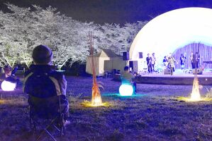 ジャズと夜桜楽しむ 栃木 かかしの里でフェス 地域の話題 県内主要 下野新聞 Soon ニュース 下野新聞 Soon スーン