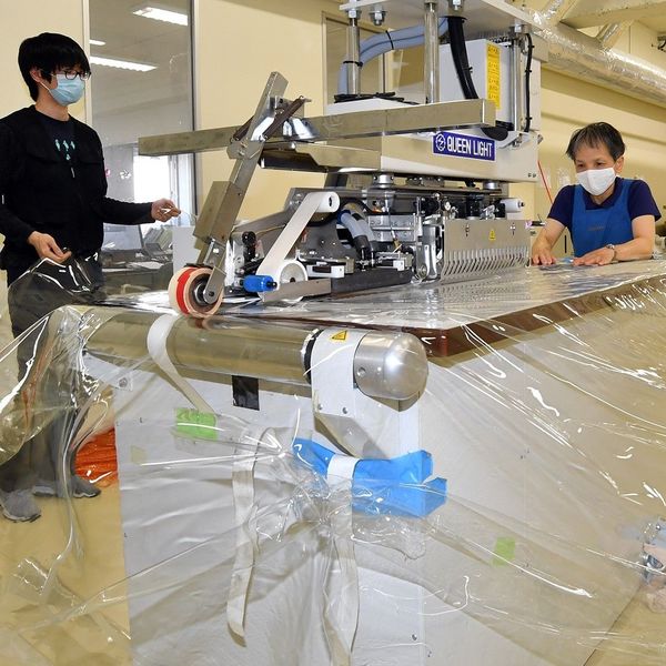 ビニールカーテン注文増加 飛沫感染対策で 宇都宮 動画 動画 地域の話題 社会 県内主要 下野新聞 Soon ニュース 新型肺炎 Covid19 下野新聞 Soon スーン