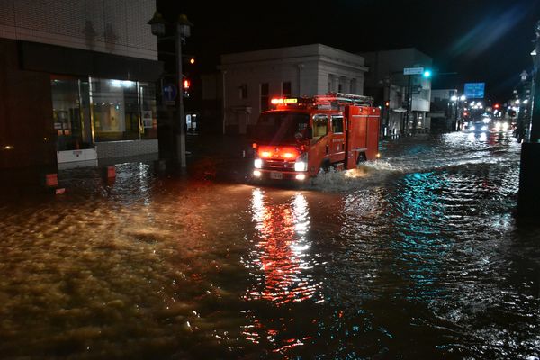 台風19号 119番 平常時の18倍 最接近日の栃木市消防本部 現場へ行けない 葛藤も 地域の話題 県内主要 下野新聞 Soon ニュース 台風19号 下野新聞 Soon スーン