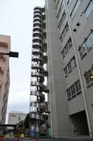 街で見掛けた 不思議な光景 通れない扉や1メートルのらせん階段 宇都宮 地域の話題 県内主要 下野新聞 Soon ニュース 下野新聞 Soon スーン