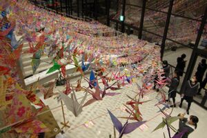 成人式会場に折り鶴１万７千羽飾り付け 真岡北陵高の生徒 社会 県内主要 下野新聞 Soon ニュース 下野新聞 Soon スーン