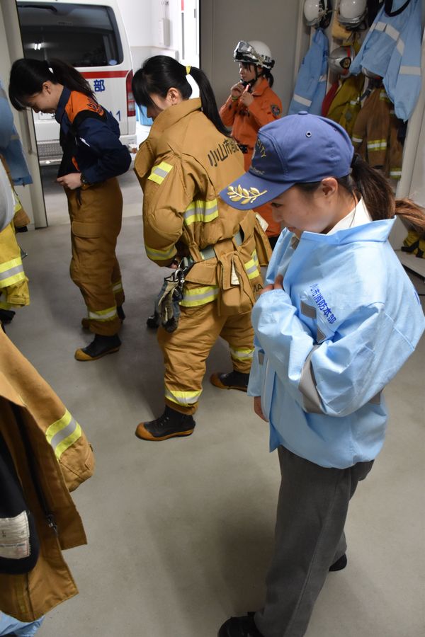 安心できる 傷病者ら歓迎 女性消防士が妊婦など率先対応 県内主要 社会 政治行政 下野新聞 Soon ニュース 下野新聞 Soon スーン