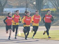 １桁順位へ 勝ち点60以上 栃木ｓｃ新体制発表 動画 県内主要 スポーツ 動画 下野新聞 Soon ニュース 栃木sc J1への道 下野新聞 Soon スーン