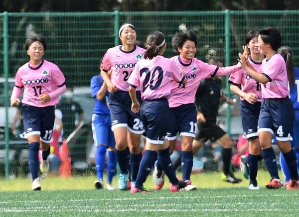 文星女 終盤に均衡破り９連覇 宇短大付 ゴール遠く サッカー県高校選手権 県内主要 スポーツ 下野新聞 Soon ニュース 下野新聞 Soon スーン