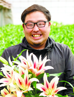 宇都宮産のユリを香りとともにjaうつのみやの ユリ ふぉーyou Jaプラザ ふぉーyou 下野新聞 Soon スーン 宇都宮産のユリを香りとともにjaうつのみやの ユリ ふぉーyou Jaプラザ ふぉーyou 下野新聞 Soon スーン