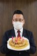 バースデー餃子を考案した鈴木事務局長