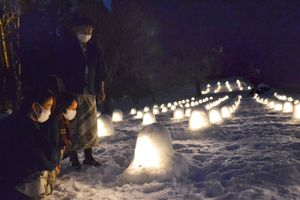 神秘的 ミニかまくら0個 日光 社会 地域の話題 下野新聞 Soon ニュース 下野新聞 Soon スーン