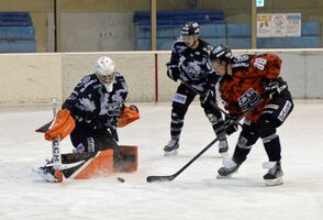 バックス練習再開 待機期間明け２週間ぶり スポーツ 県内主要 下野新聞 Soon ニュース 栃木日光アイスバックス特集 下野新聞 Soon スーン