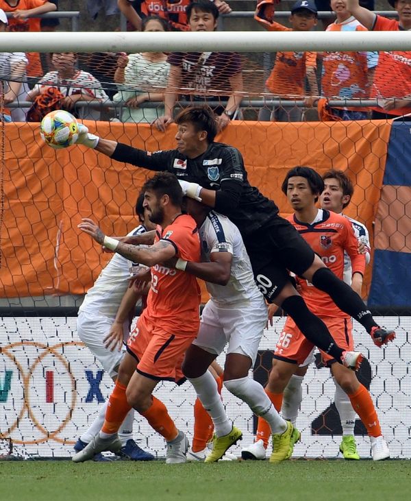 栃木ｓｃ 正ｇｋ劉鉉 退団 ｍｆ枝村ら６選手も スポーツ 下野新聞 Soon ニュース 栃木sc J1への道 下野新聞 Soon スーン