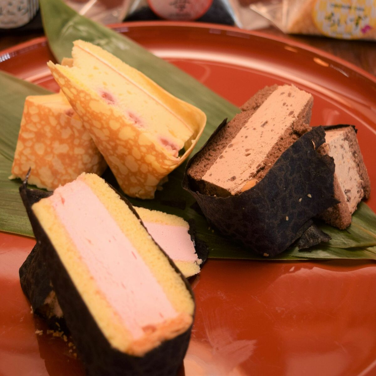 おむすび形の冷凍ケーキ 上三川のグルメ自販機が話題 地域の話題 社会 経済 下野新聞 Soon ニュース 下野新聞 Soon スーン