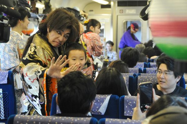 ｓｌ内外に忍者や泥棒 大樹 と江戸村がコラボ 日光 県内主要 地域の話題 下野新聞 Soon ニュース 下野新聞 Soon スーン