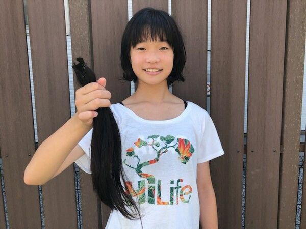 なるべく多くの人を助けたい 小学生が２年半伸ばした髪で２回目のヘアドネ 県内主要 地域の話題 下野新聞 Soon ニュース 下野新聞 Soon スーン