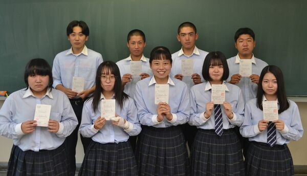 土木検定９人合格 今市工高から過去最多 校内挙げての準備実る 県内主要 地域の話題 下野新聞 Soon ニュース 下野新聞 Soon スーン