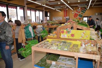 生産者の顔見える店に真岡 フレッシュ直売所 ｊａはが野 直売所のイチオシ Jaプラザ ふぉーyou 下野新聞 Soon スーン