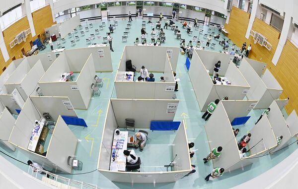 とちぎ健康の森で大規模接種開始 新型コロナワクチン 初日は280人 動画 政治行政 県内主要 動画 下野新聞 Soon ニュース 新型肺炎 Covid19 下野新聞 Soon スーン