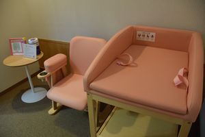 個室化で安心安全 赤ちゃんの駅 リニューアル 鹿沼市立図書館 地域の話題 県内主要 下野新聞 Soon ニュース 下野新聞 Soon スーン 個室化で安心安全 赤ちゃんの駅 リニューアル 鹿沼市立図書館 地域の話題 県内主要 下野新聞 Soon ニュース 下野新聞 Soon スーン
