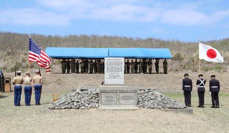 「硫黄島　慰霊」の画像検索結果