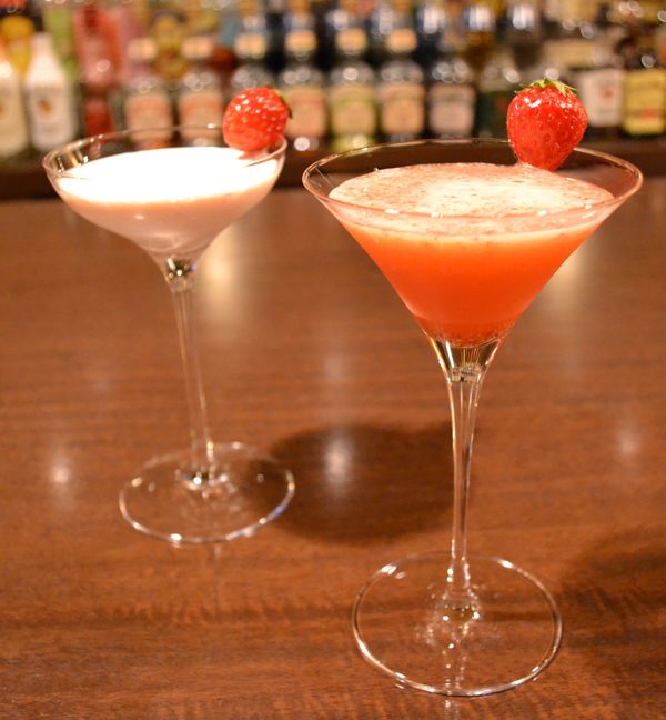 とちおとめカクテル 30店で心も酔わせる 宇都宮カクテル倶楽部 地域の話題 下野新聞 Soon ニュース 下野新聞 Soon スーン