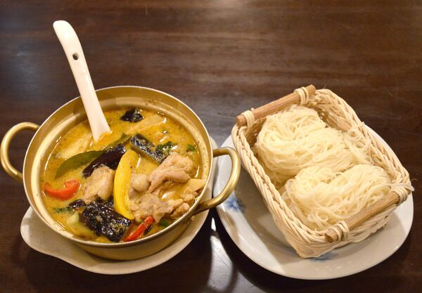 グルメ探訪 本場の味 だしが決め手 グリーンカレー バソップチャイ 小山 とちぎフードコート とちぎフードコート特集 下野新聞 Soon スーン