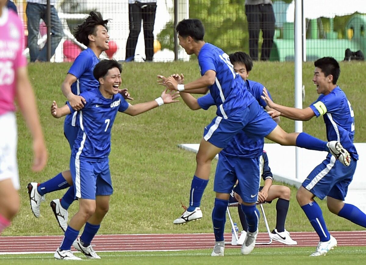 宇短大付２度目王座 １ ０佐野日大振り切る サッカー男子決勝 栃木県高校総体 スポーツ 下野新聞 Soon ニュース 下野新聞 Soon スーン