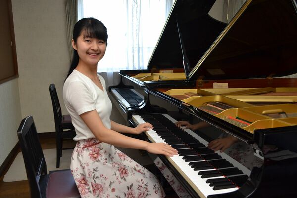 ピアノ国際コンクールで１位 日光出身の吉原さん 特別賞にも輝く 県内主要 地域の話題 下野新聞 Soon ニュース 下野新聞 Soon スーン