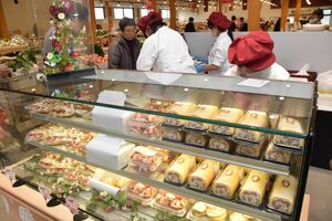 道の駅 新装オープン スイーツ新商品 新鮮野菜も充実 真岡 地域の話題 県内主要 下野新聞 Soon ニュース 下野新聞 Soon スーン