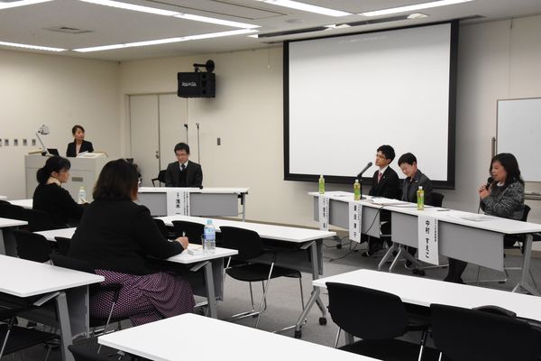 少年法年齢引き下げ懸念 再犯の可能性が高まる 栃木県弁護士会シンポ 県内主要 社会 下野新聞 Soon ニュース 下野新聞 Soon スーン