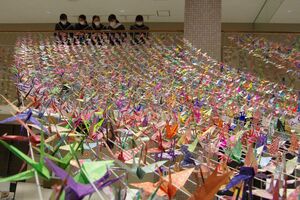 成人式会場に折り鶴１万７千羽飾り付け 真岡北陵高の生徒 社会 県内主要 下野新聞 Soon ニュース 下野新聞 Soon スーン