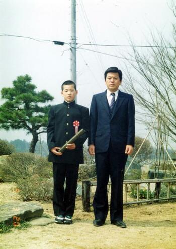 大切にした家族の時間ｕ字工事益子卓郎さんの両親 下 わたしの子育て 益子芳博さん トシさん はぐくもっと はぐくもっと 下野新聞 Soon スーン