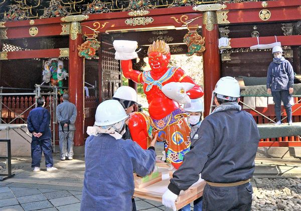 風神雷神 二天門へ安置 １年半かけ複製像完成 日光山輪王寺 地域の話題 県内主要 下野新聞 Soon ニュース 下野新聞 Soon スーン