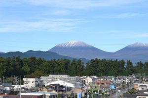 日光 男体山が初冠雪 昨年より25日早く 冬の便り 県内主要 社会 地域の話題 下野新聞 Soon ニュース 下野新聞 Soon スーン
